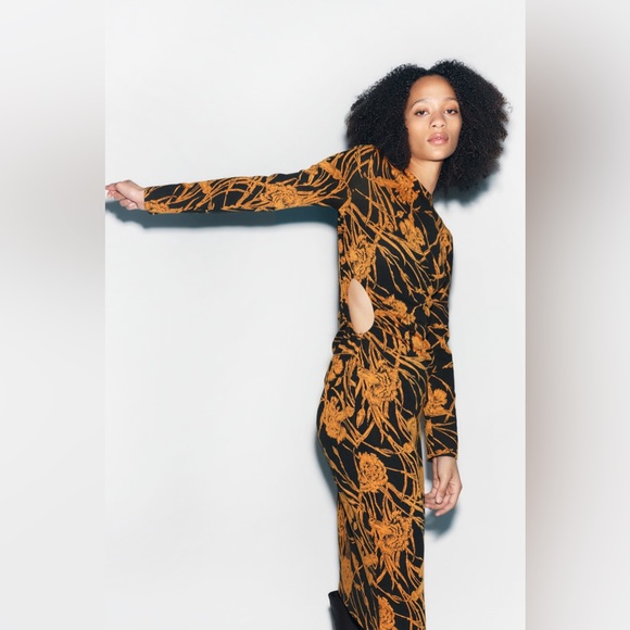 Zara Cut Out Dress - Picture 1 of 8